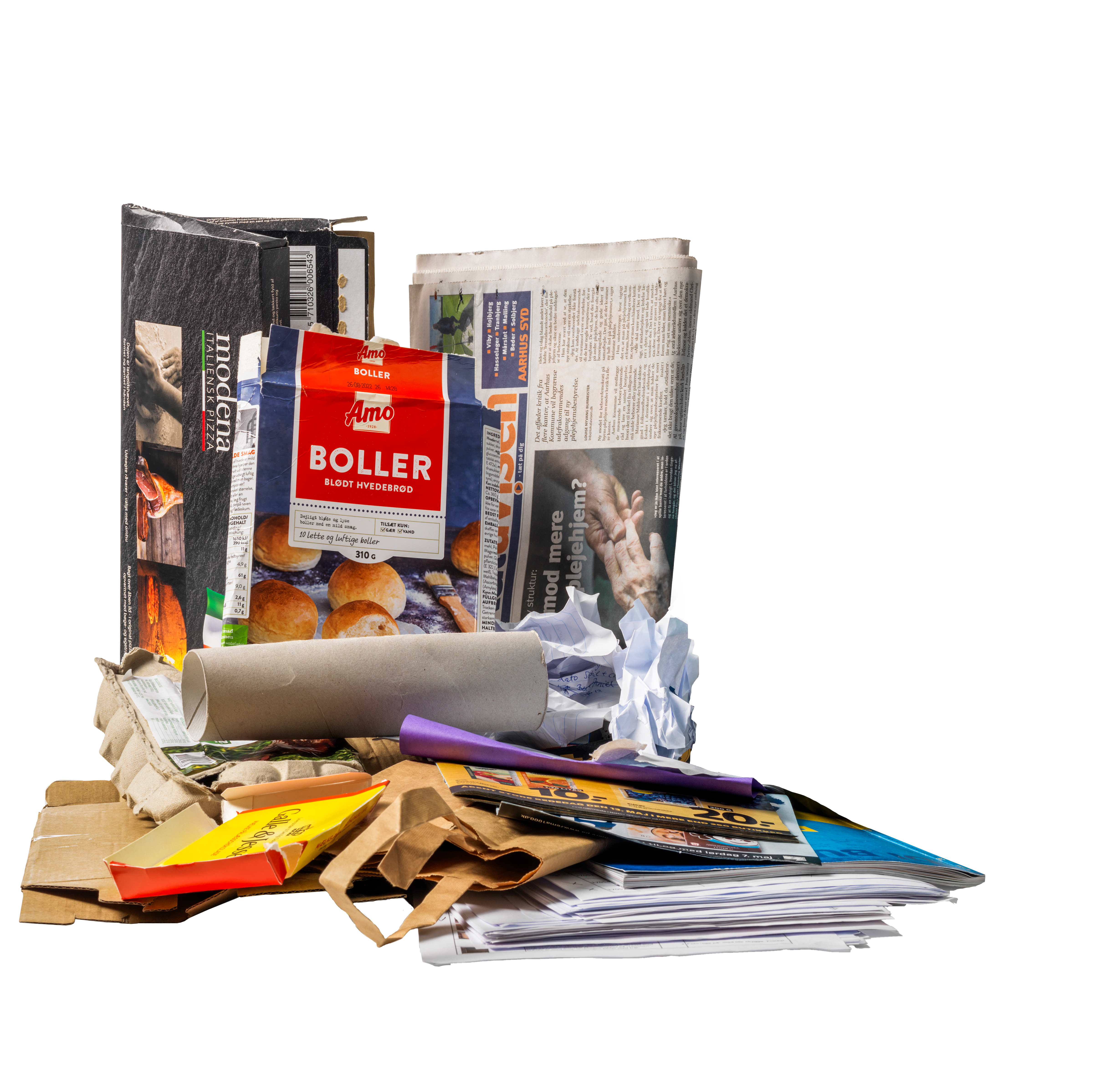 Pap, karton og papir i bunke