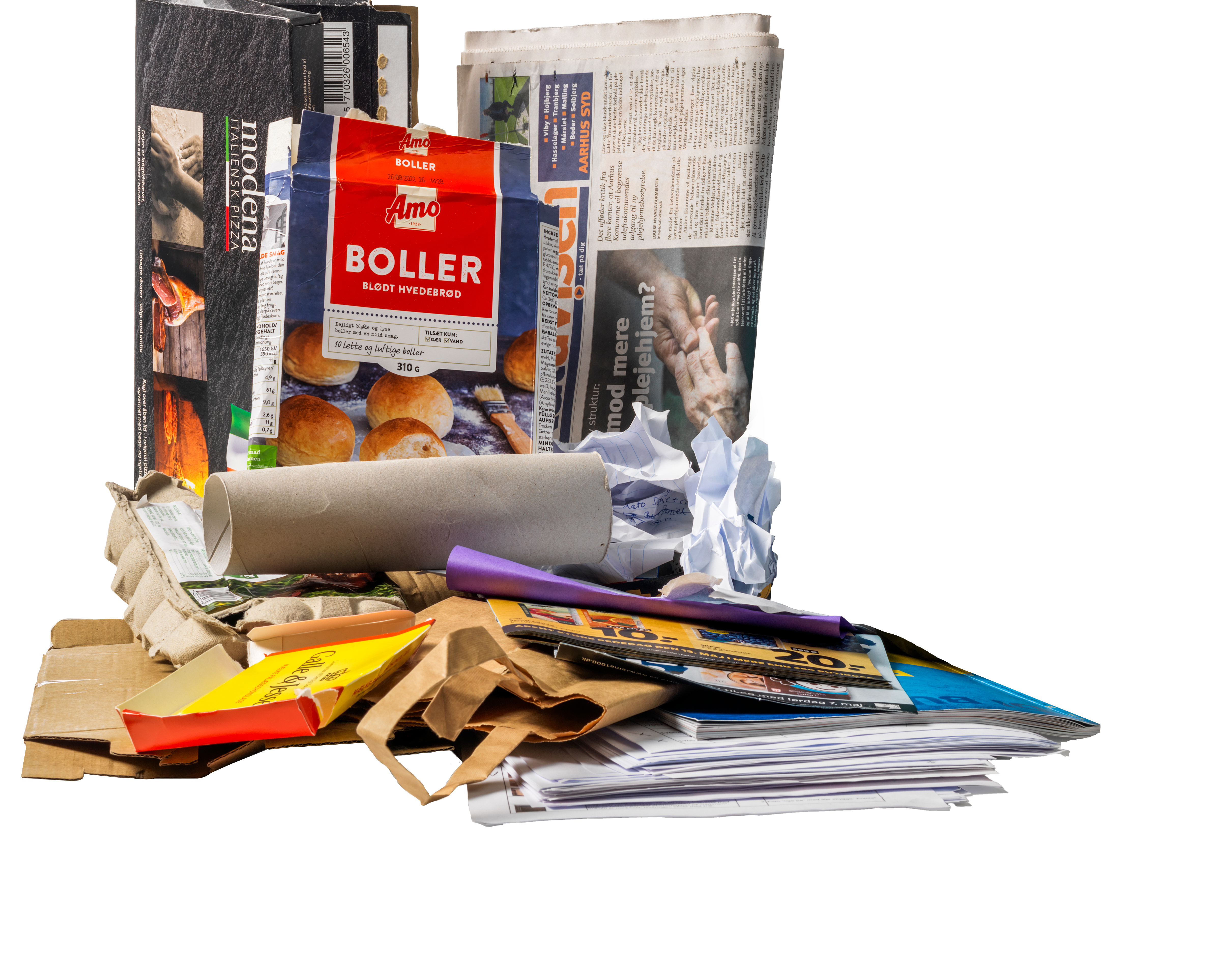 Pap, karton og papir i bunke