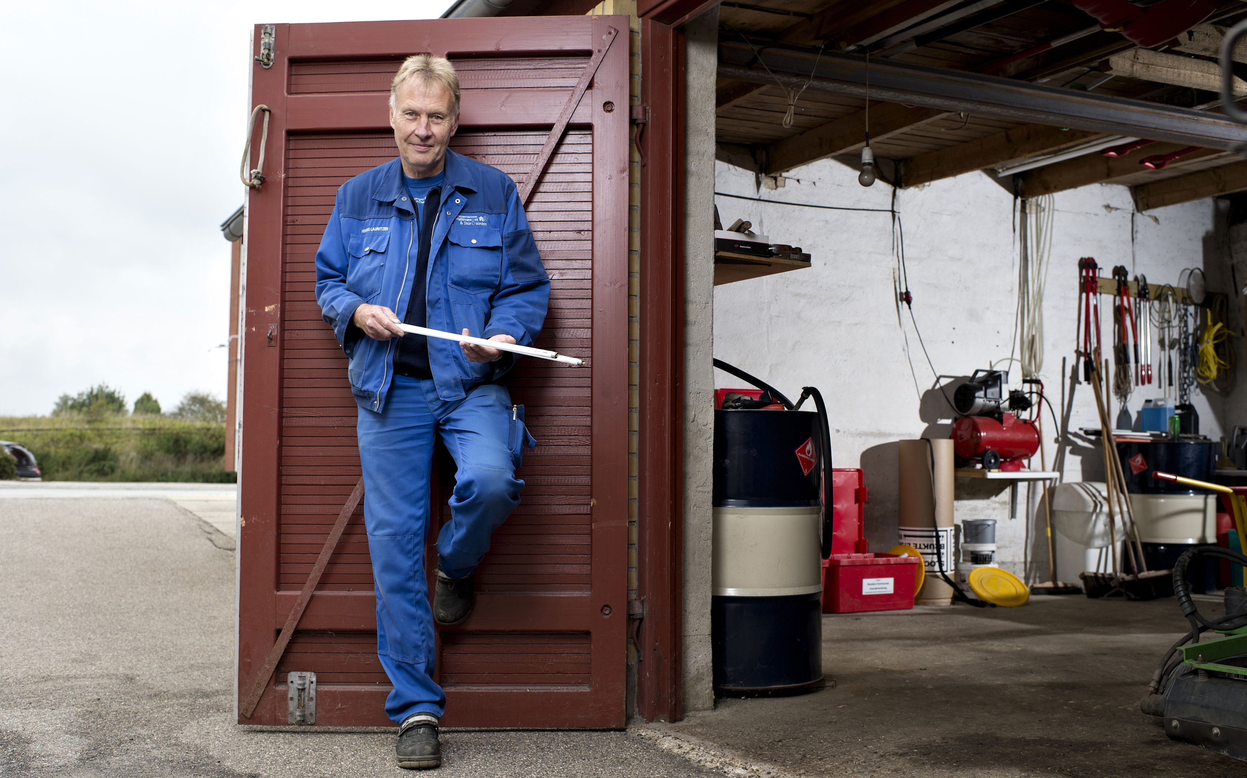 Pedel med lysstofrør