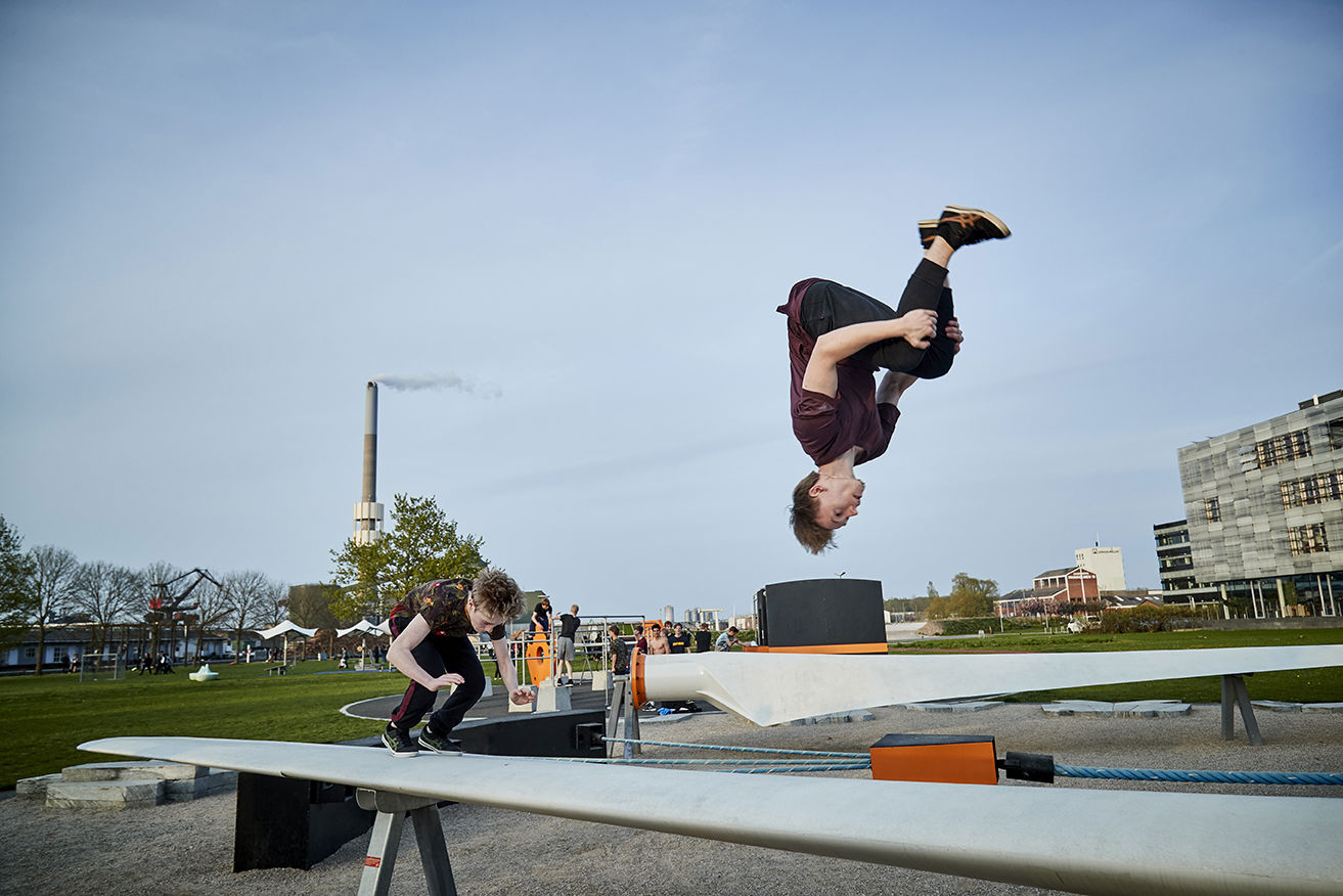 Parkourudøvere på Randers Industri Parkour